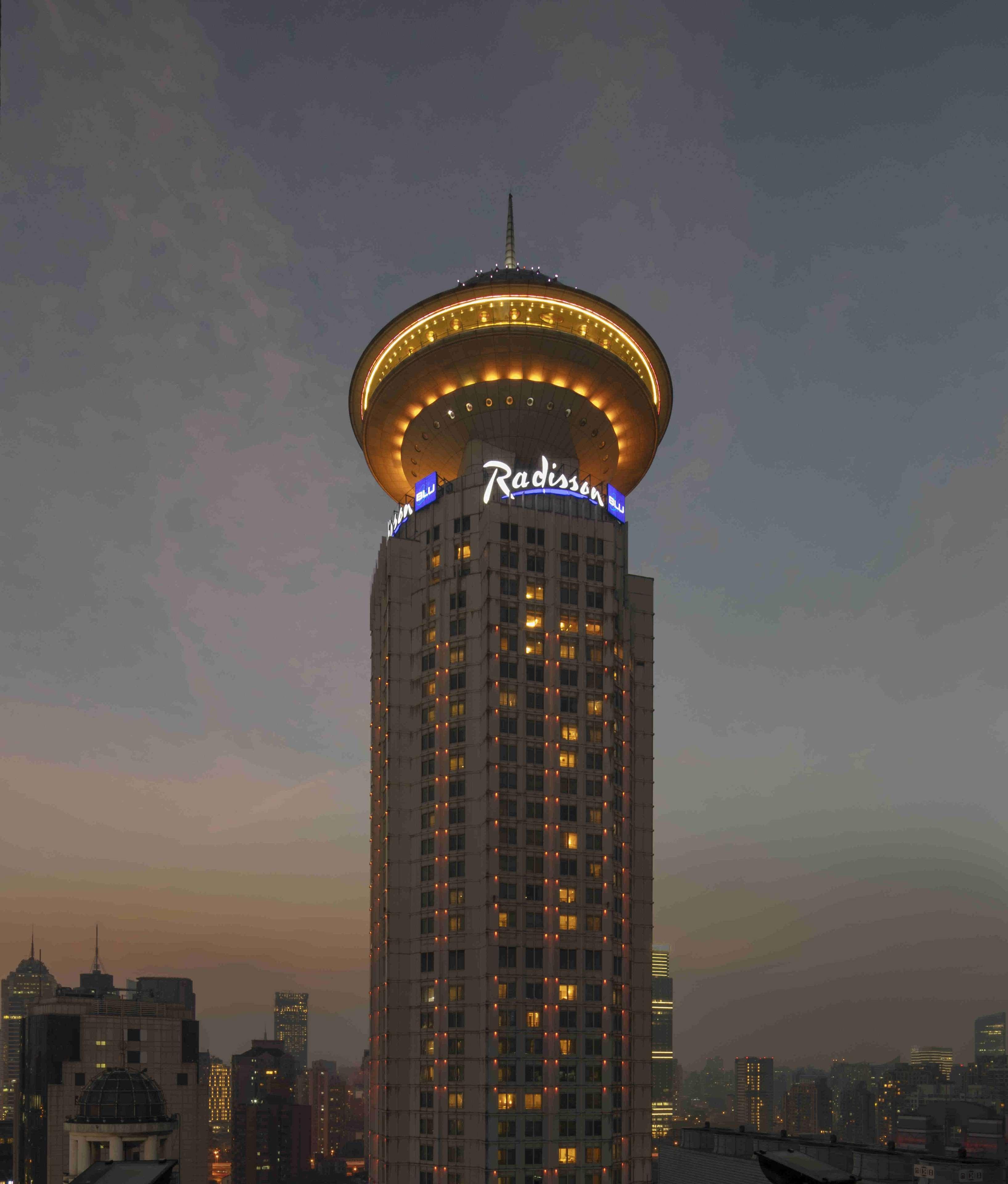 Radisson Blu Hotel Shanghai New World Exterior photo